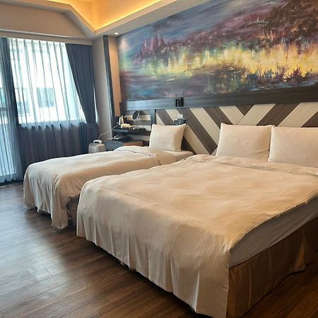 Weifeng Boutique Business Hotel - Zhanqian Branch Pingtung Zewnętrze zdjęcie