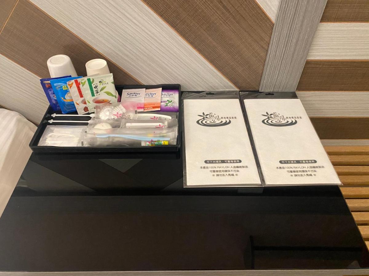 Weifeng Boutique Business Hotel - Zhanqian Branch Pingtung Zewnętrze zdjęcie