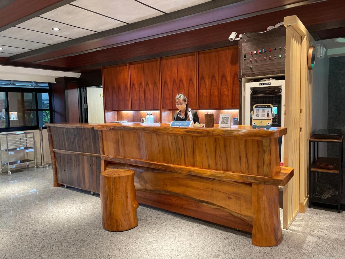 Weifeng Boutique Business Hotel - Zhanqian Branch Pingtung Zewnętrze zdjęcie