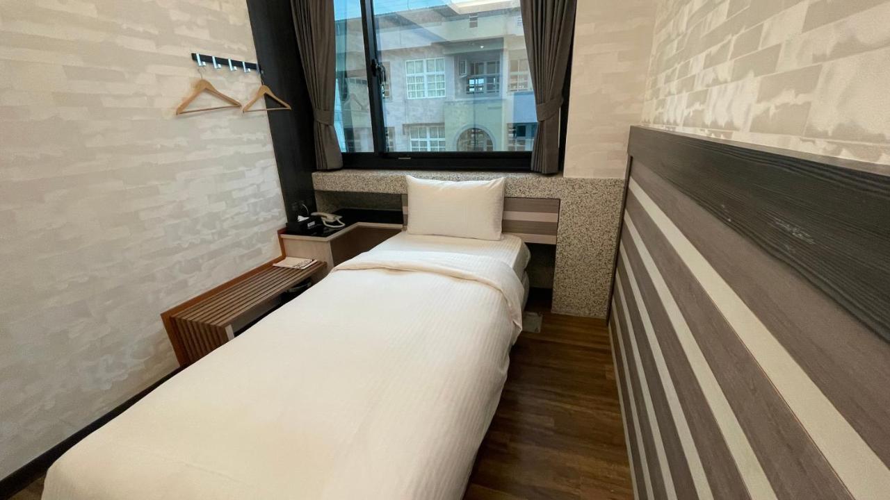 Weifeng Boutique Business Hotel - Zhanqian Branch Pingtung Zewnętrze zdjęcie
